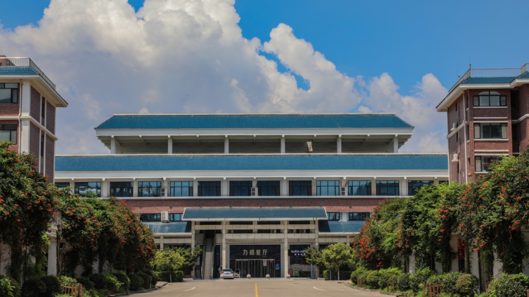 学校餐厅